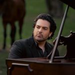 دانلود آهنگ عماد طالب زاده آغوش